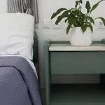 Marina 4*
