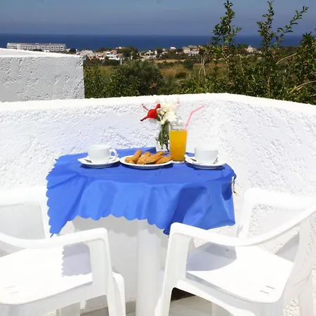 Marina Aparthotel 3*