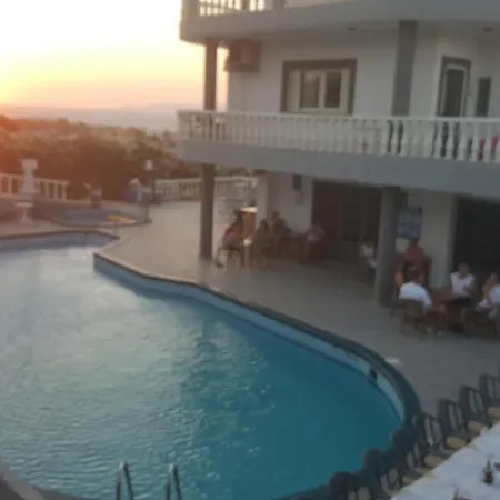 Aparthotel Marina 3*