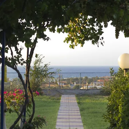 Marina Aparthotel 3*