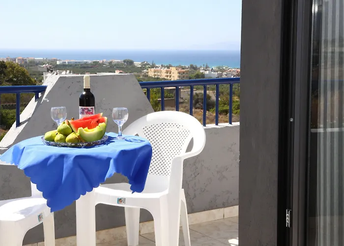 Marina 3* Hersonissos (Crete)