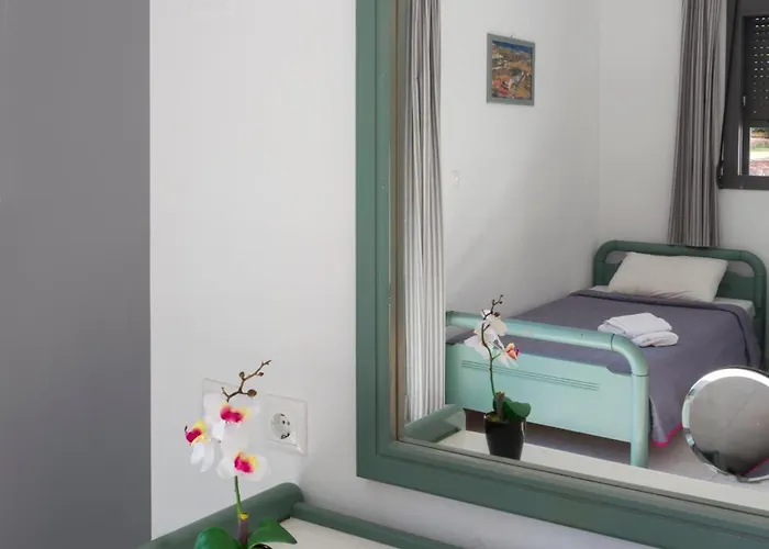 Marina 3* Hersonissos (Crete)